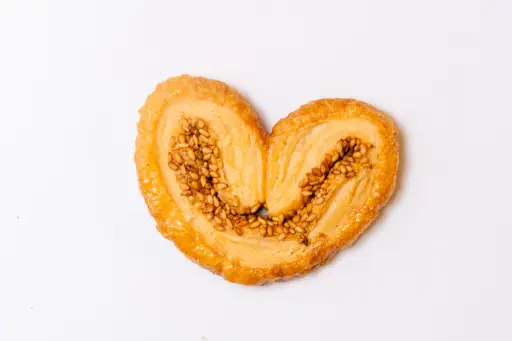 I04 Golden Sesame Palmier (1 pc)